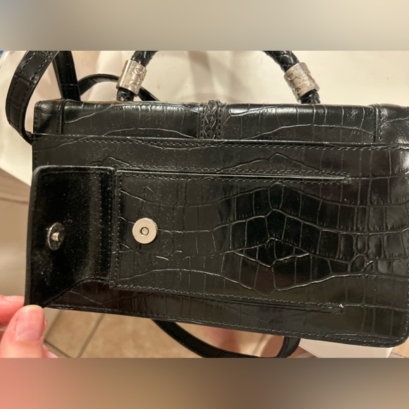 Cute vintage black leather crossbody/handbag - Picture 2 of 4